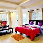 Antilia Villa - Luxurious/Ac/Swimming Pool