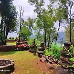 Nandanvan Resorts & Tents, Tapola