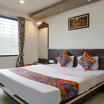 Fabhotel Prime Meera Vatika - Nr Veena Lake