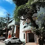 Hotel Maharaja Residency