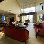 Lakeview Villa By Madstays, Panchgani