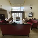 Lakeview Villa By Madstays, Panchgani