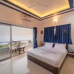 Momentous Villa And Rooms