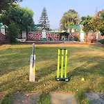 Kareeshmavilla
