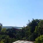 Hotel Tree Top