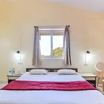 Hotel Stone House