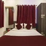 Oyo 9906 Hotel Hill Top House