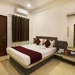 Oyo 9906 Hotel Hill Top House