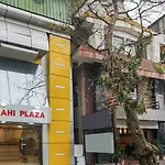 Treebo Rahi Plaza