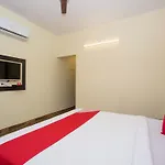 Oyo 12936 Paradise Inn