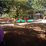 Hotel Girija Resort