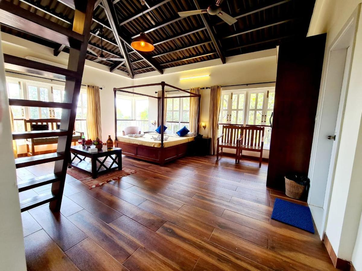 Villa Antilia - Luxurious/ac/swimming Pool Mahabaleshwar