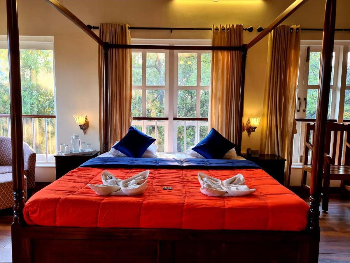 Antilia - Luxurious/ac/swimming Pool Villa