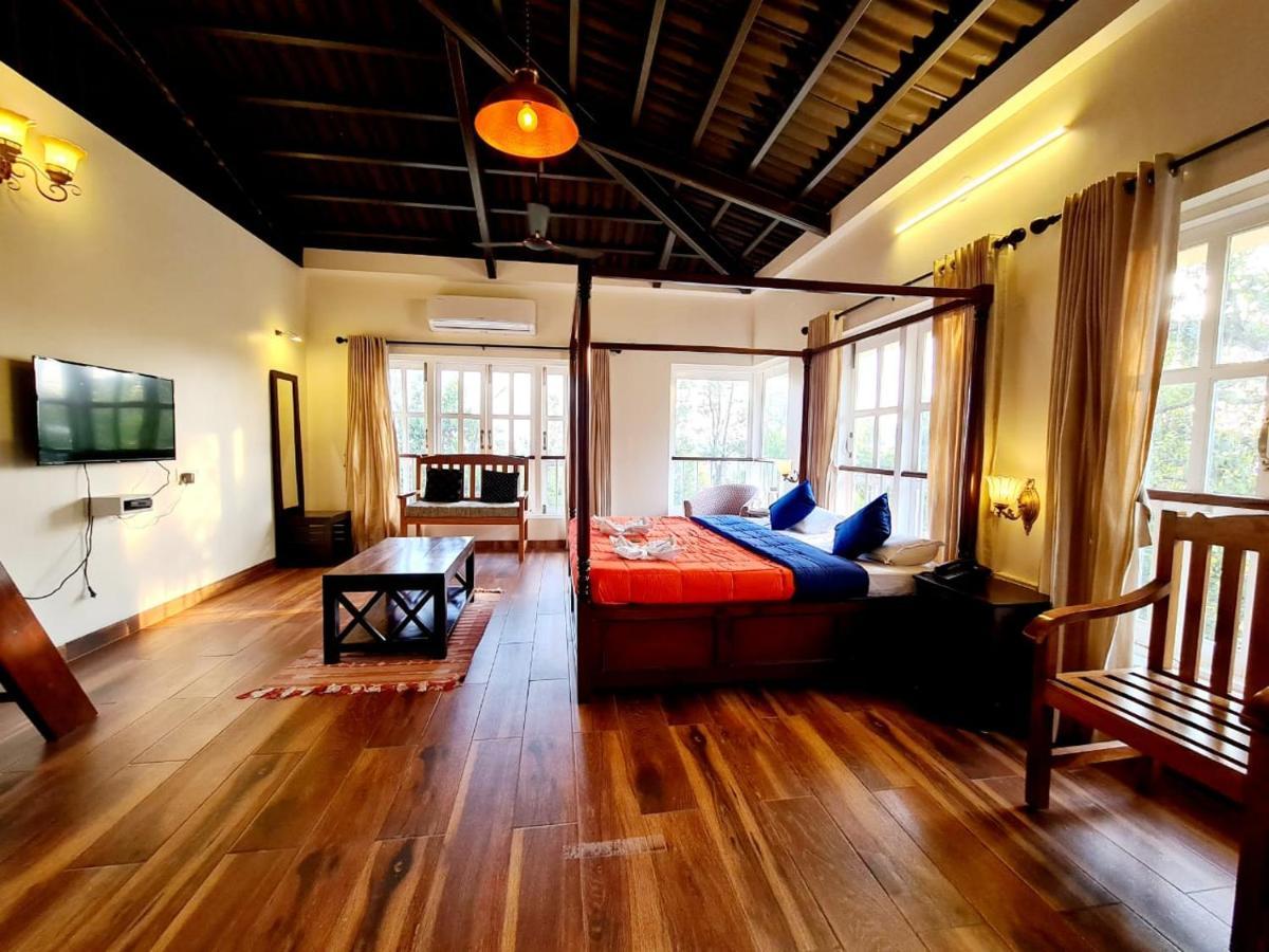 Villa Antilia - Luxurious/ac/swimming Pool