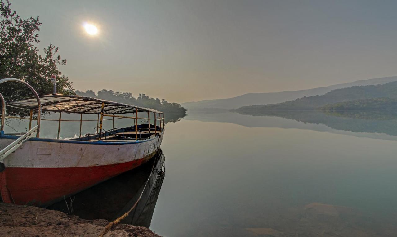 Hotel Treebo Trend Nisarga River Camp Tapola 3*