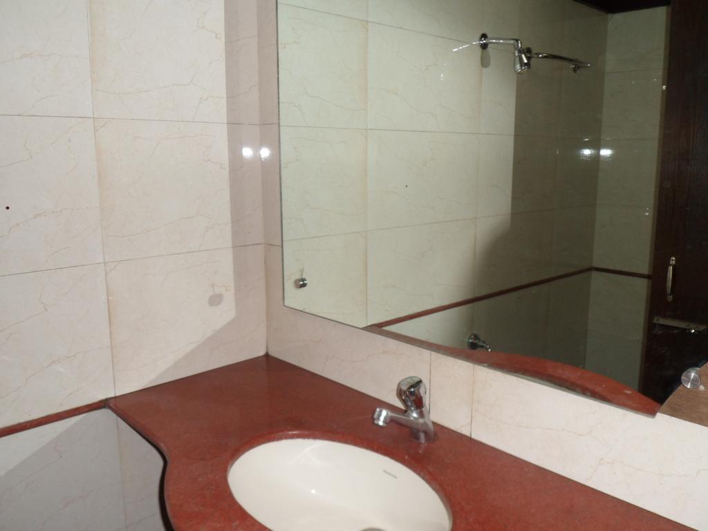 Sona Palace 2*