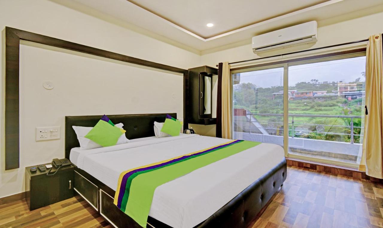 Hotel Treebo Paradise Inn With Mountain View 3*
