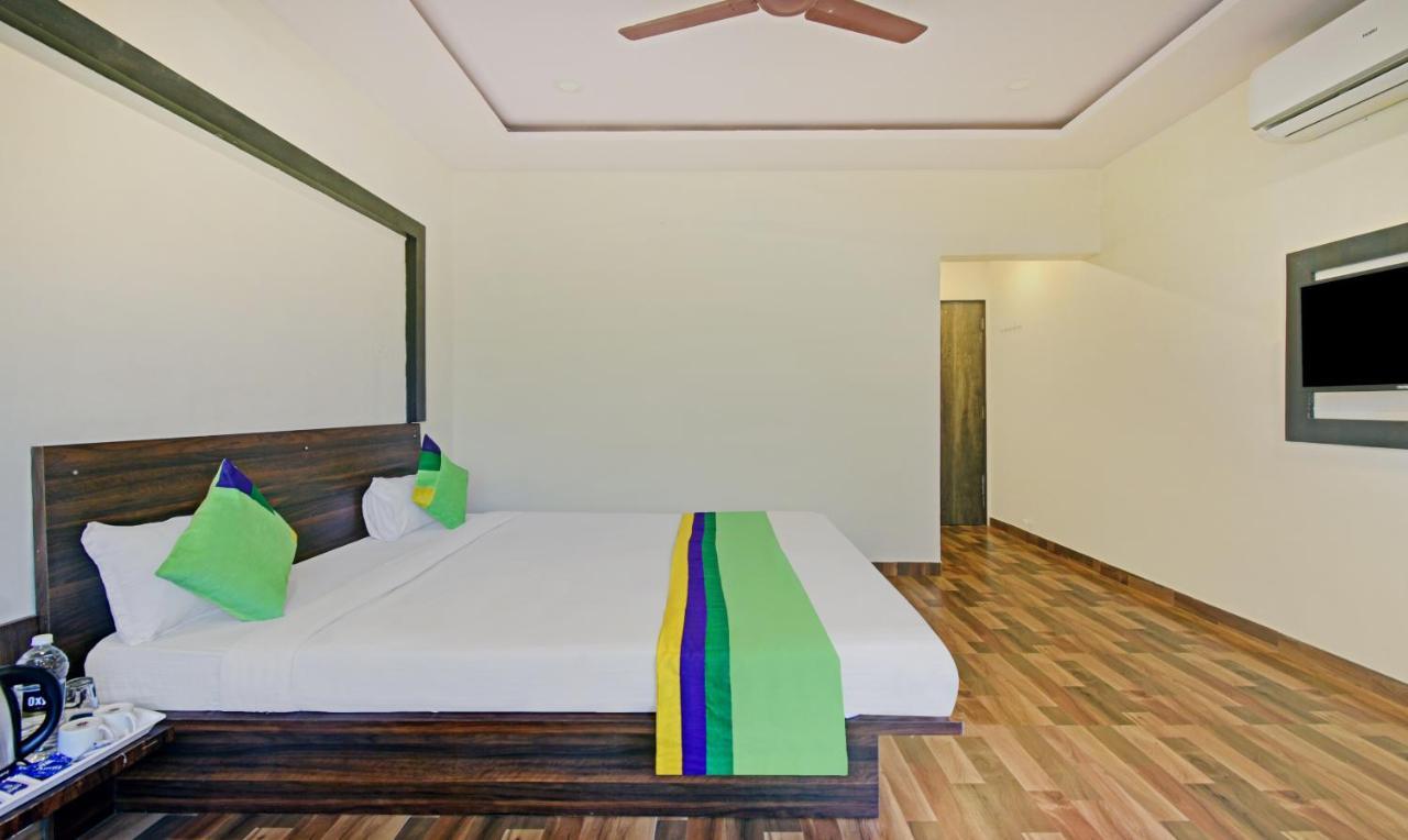 Hotel Treebo Paradise Inn With Mountain View 3*