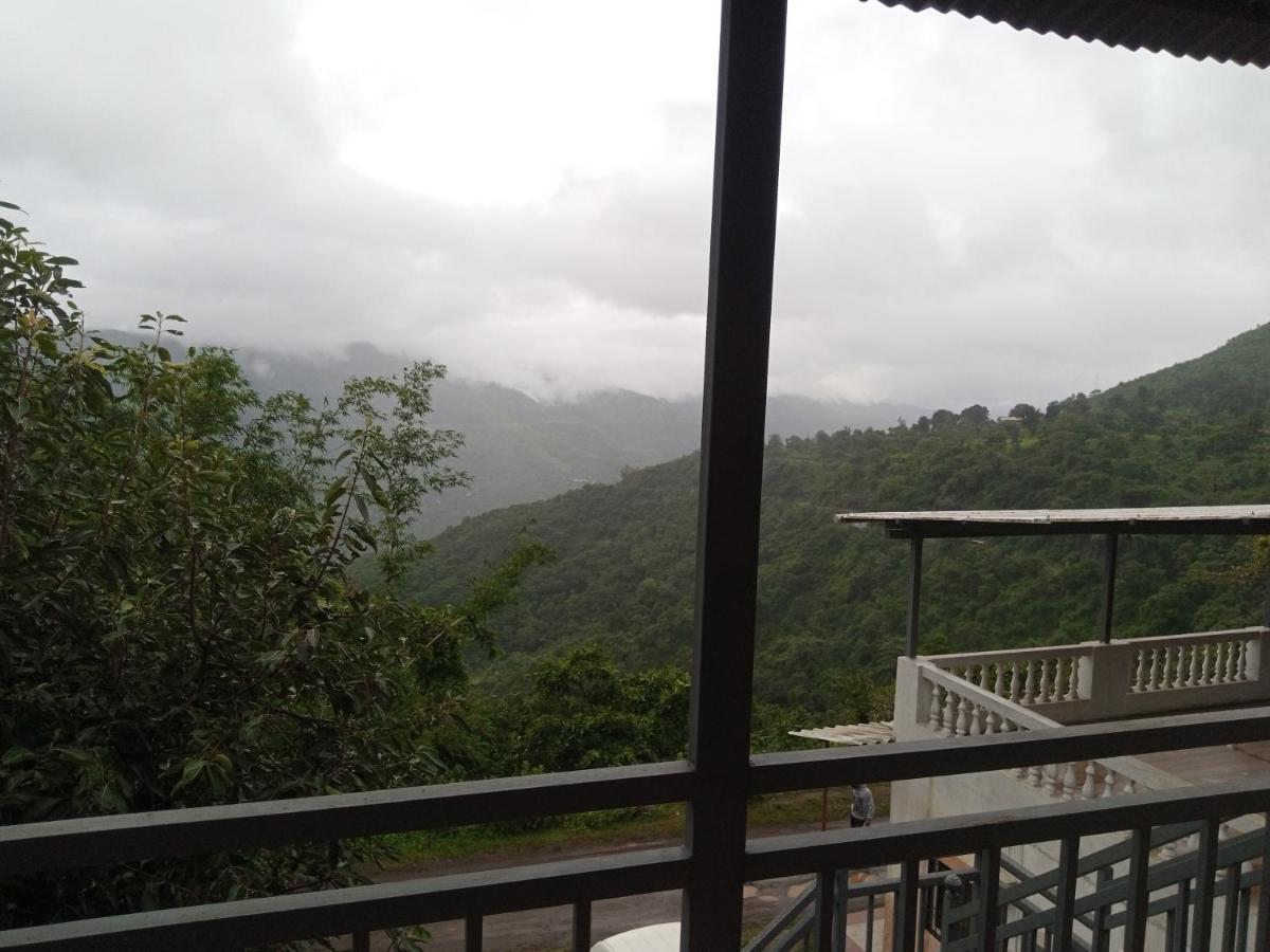 Royal Stone * Mahabaleshwar