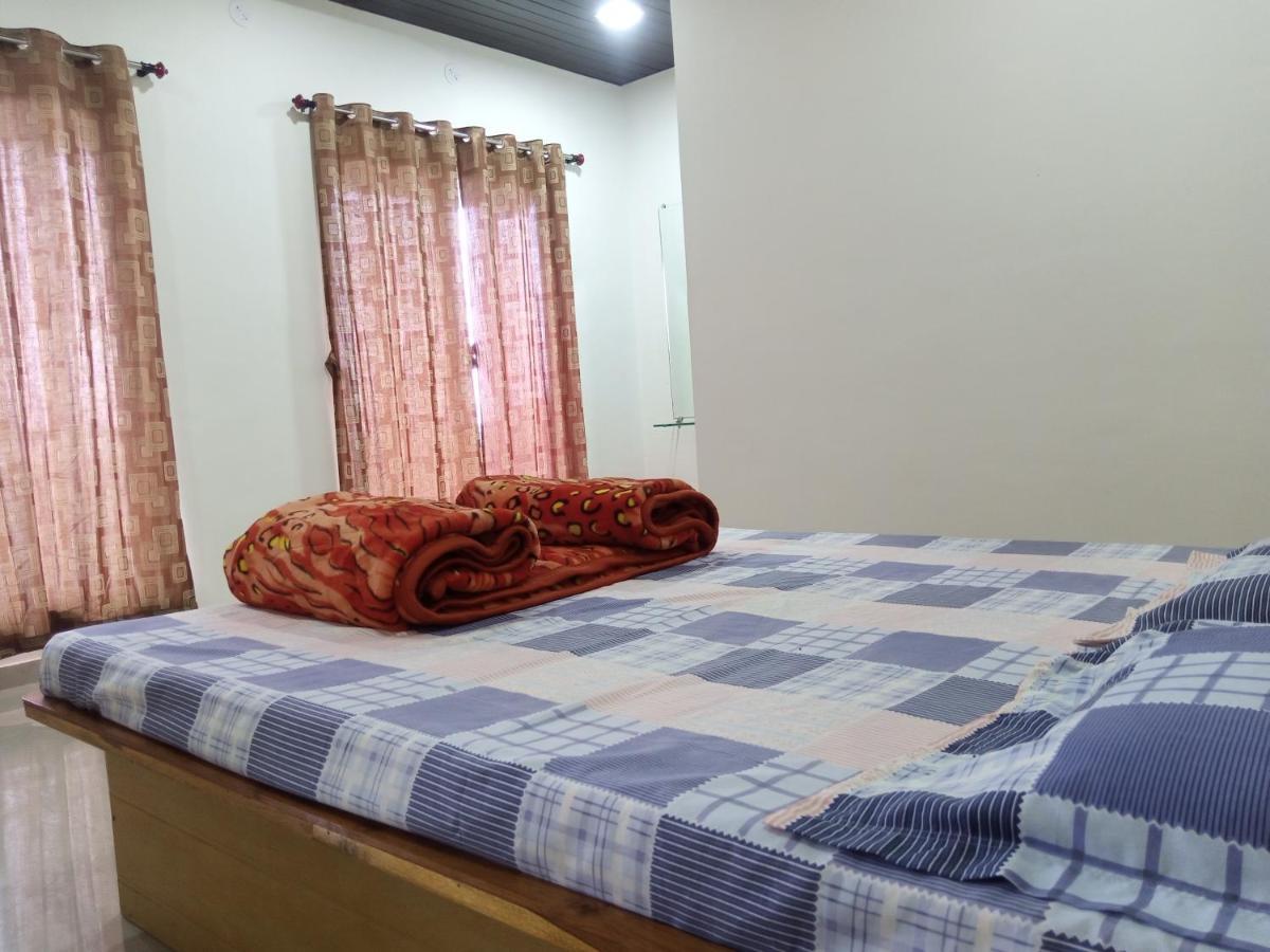 Homestay Royal Stone *