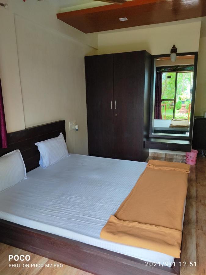 Hotel Nandanvan Resorts & Tents, Tapola 4*