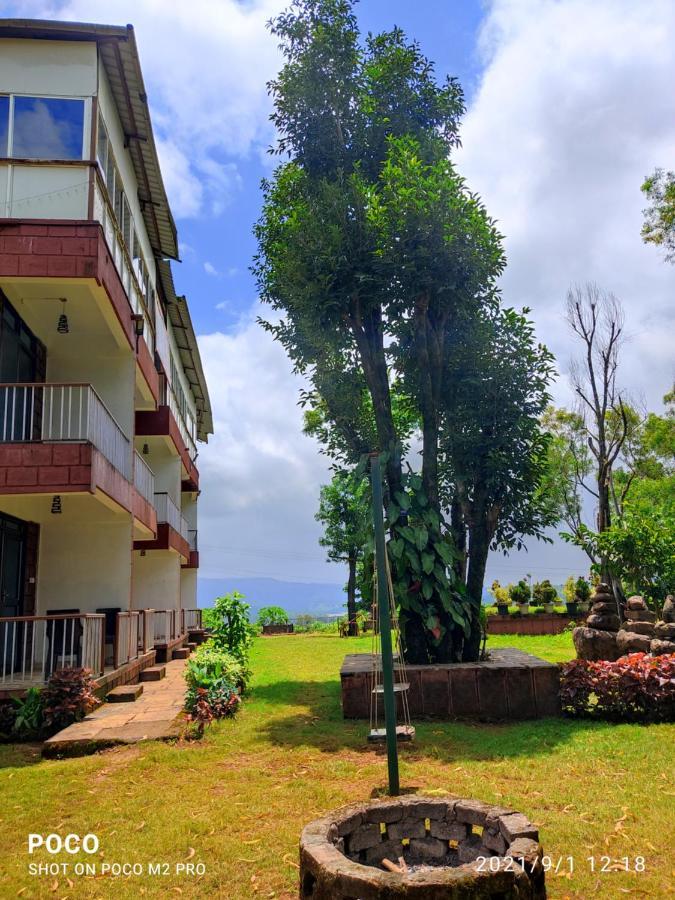 Hotel Nandanvan Resorts & Tents, Tapola
