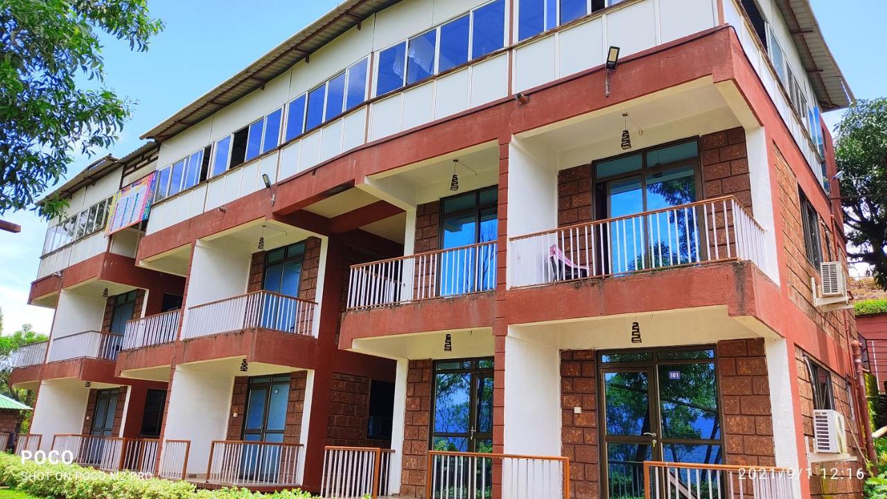 Nandanvan Resorts & Tents, Tapola 4*