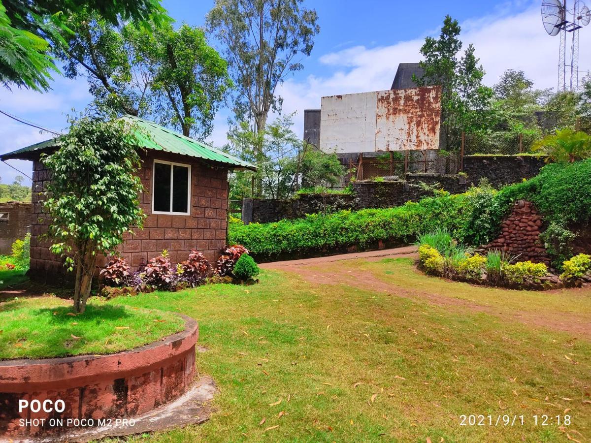 Nandanvan Resorts & Tents, Tapola Hotel