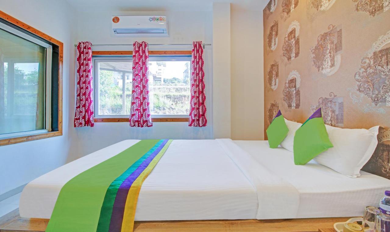 Hotel Treebo Trend Strawberry King Farm House Bondarwadi
