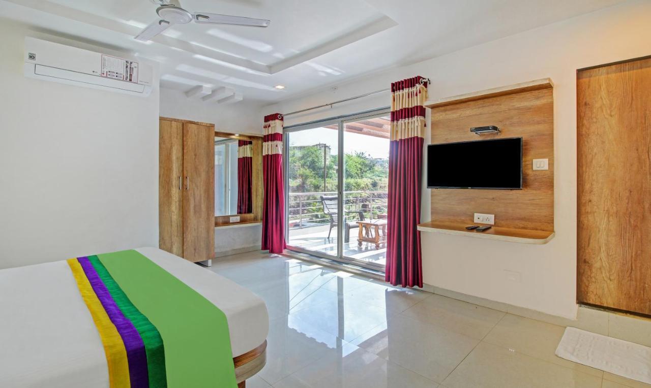 Treebo Trend Strawberry King Farm House Bondarwadi 3*