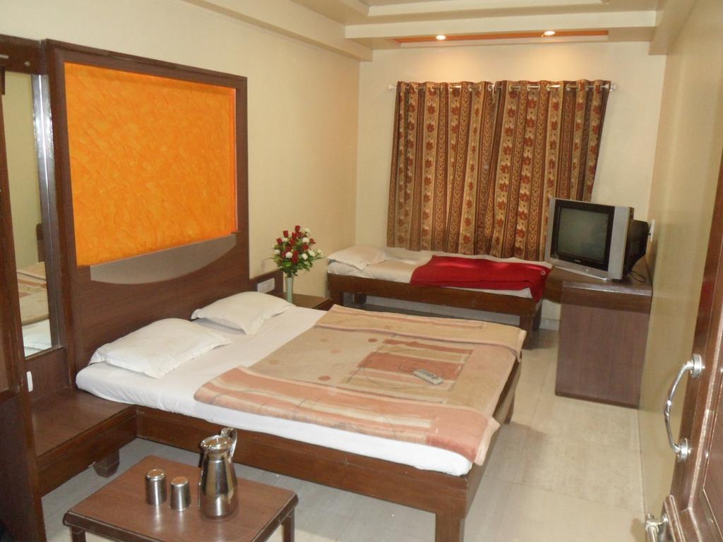 Sona Palace 2*