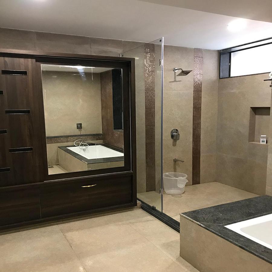 Hotel Mountain Breeze Resort, Mahabaleshwar