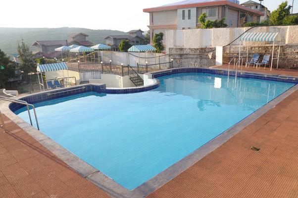 United 21 Resort-