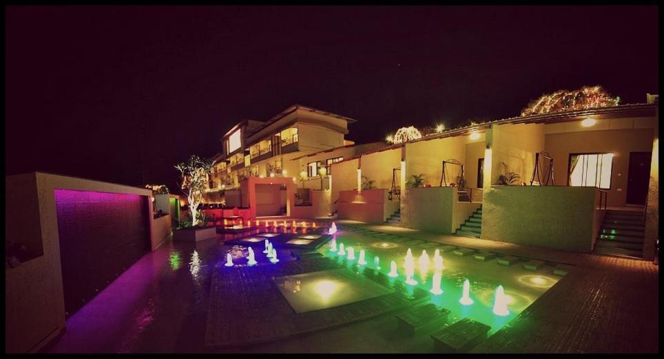 Suman Raj Hotel 3*