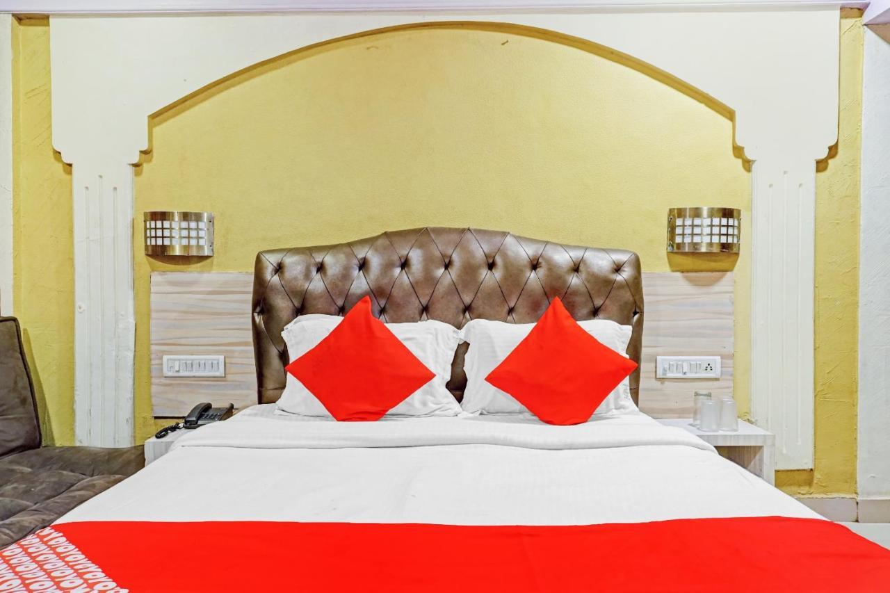 Hotel Flagship 83274 Ashoka 3*