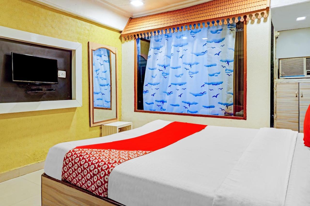 Flagship 83274 Ashoka Hotel 3*
