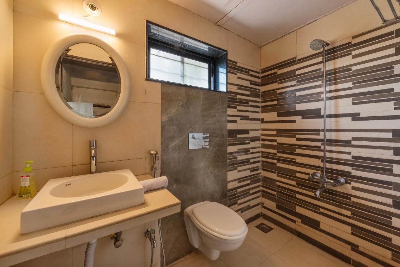 Holiday home Cosmicstays Evergreen Cascade - The Hidden Gem Of *