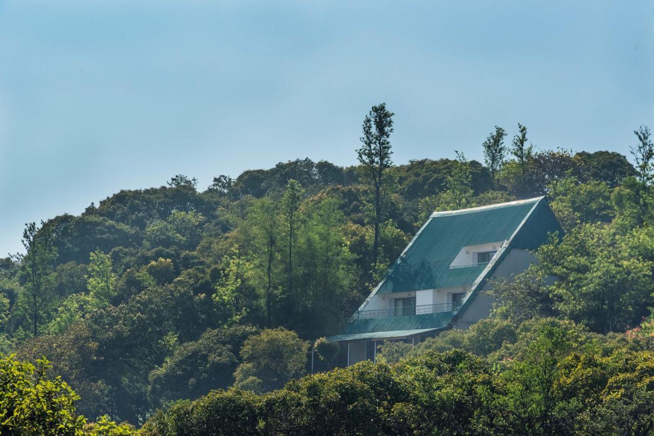 Holiday home Cosmicstays Evergreen Cascade - The Hidden Gem Of