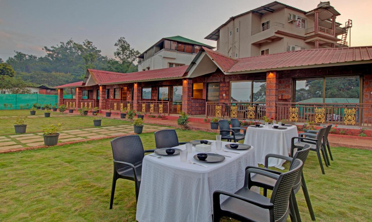 Treebo Nakshatra Hotel