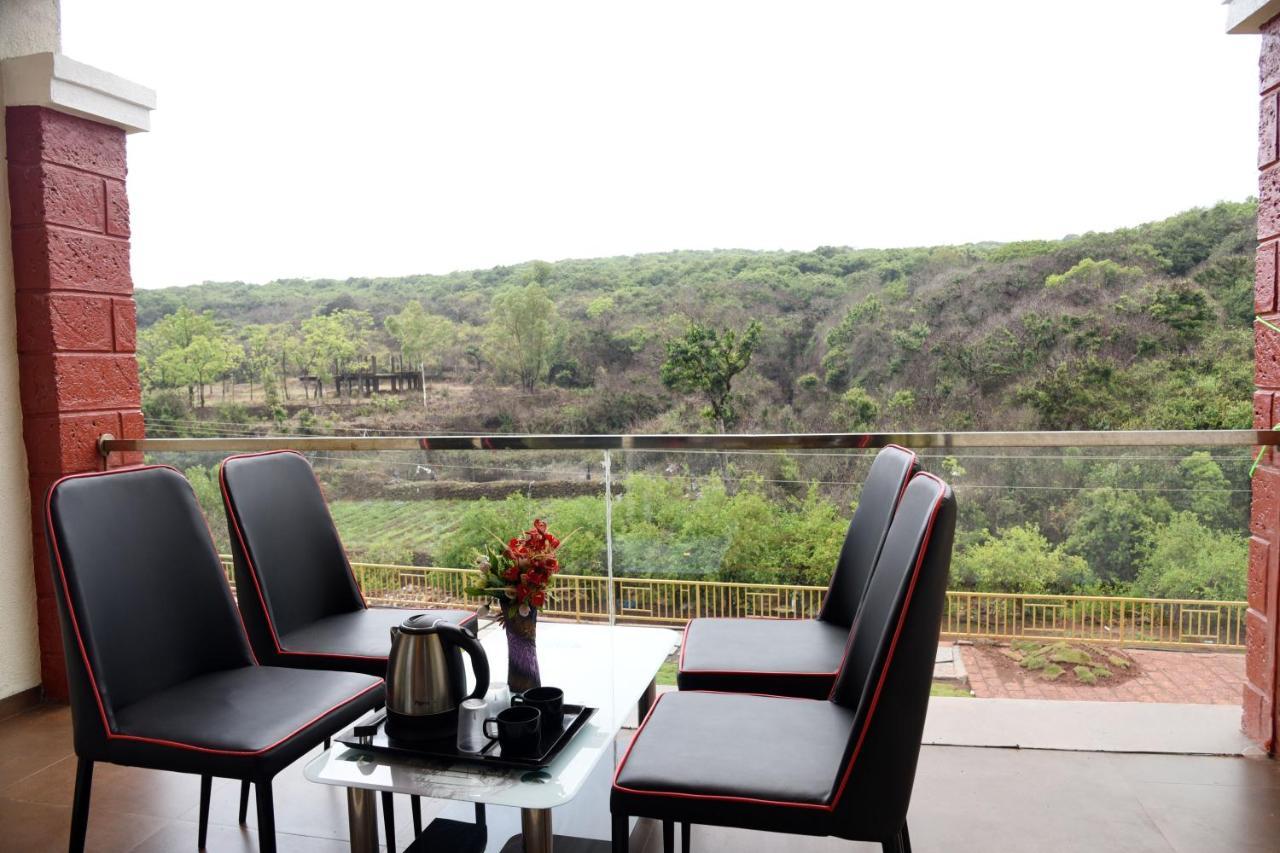 Hotel Khushi Riverside &