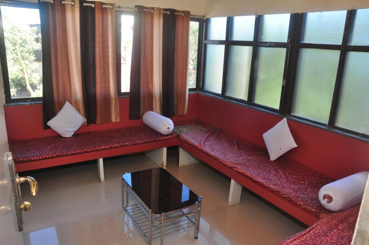The Ishwar Mahabaleshwar