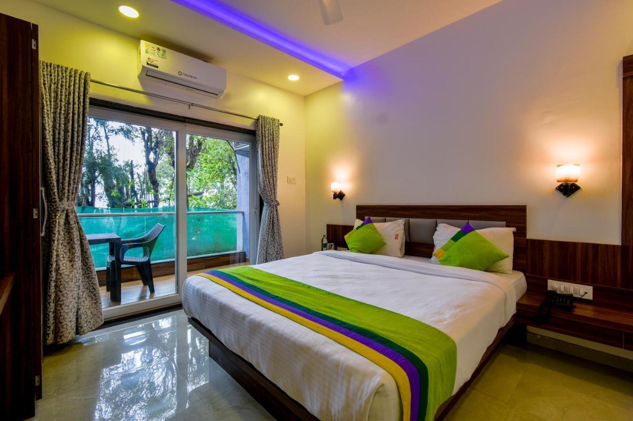 Treebo Palace Hotel 3*