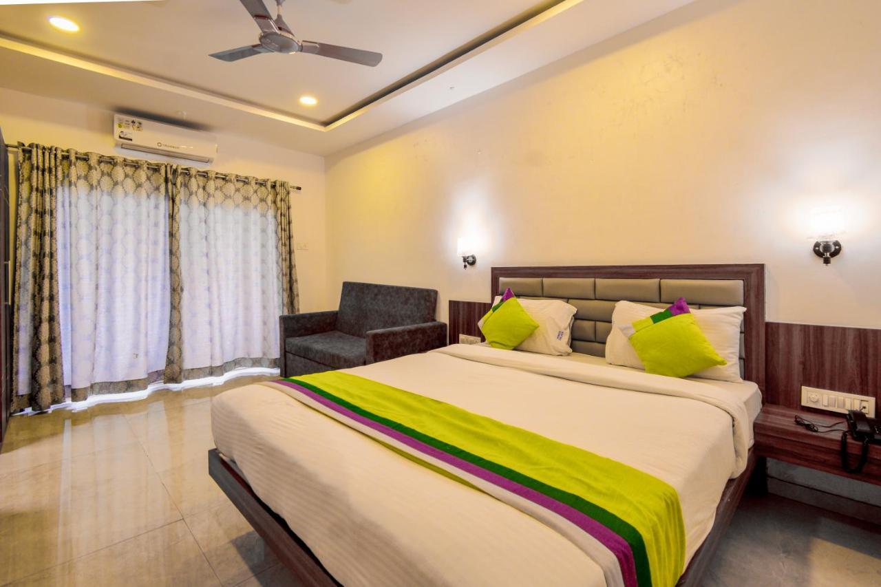 Treebo Palace Hotel 3*
