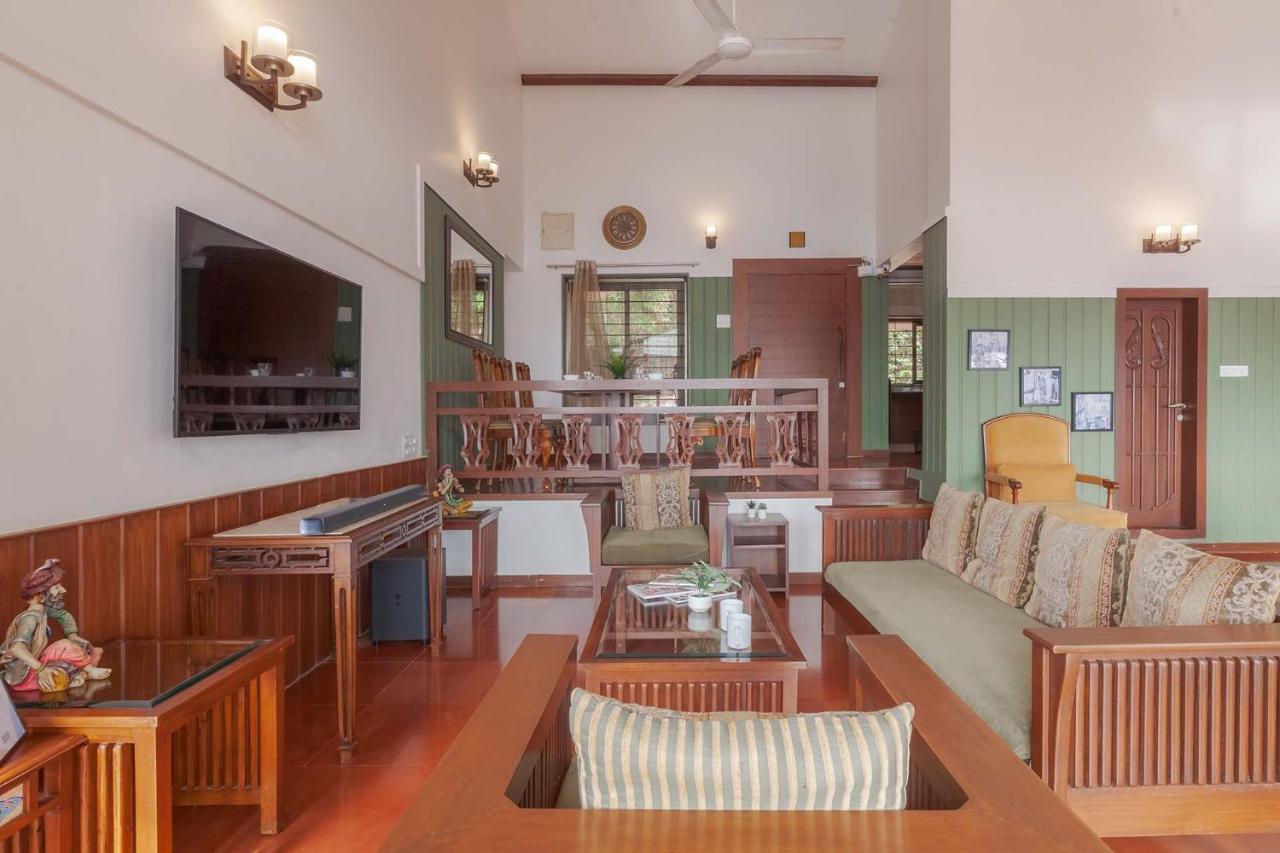 Villa Casamo Silver Oak By Stayvista - Overlooking A & Valley, Lush Lawns, & A Private Pool Mahabaleshwar