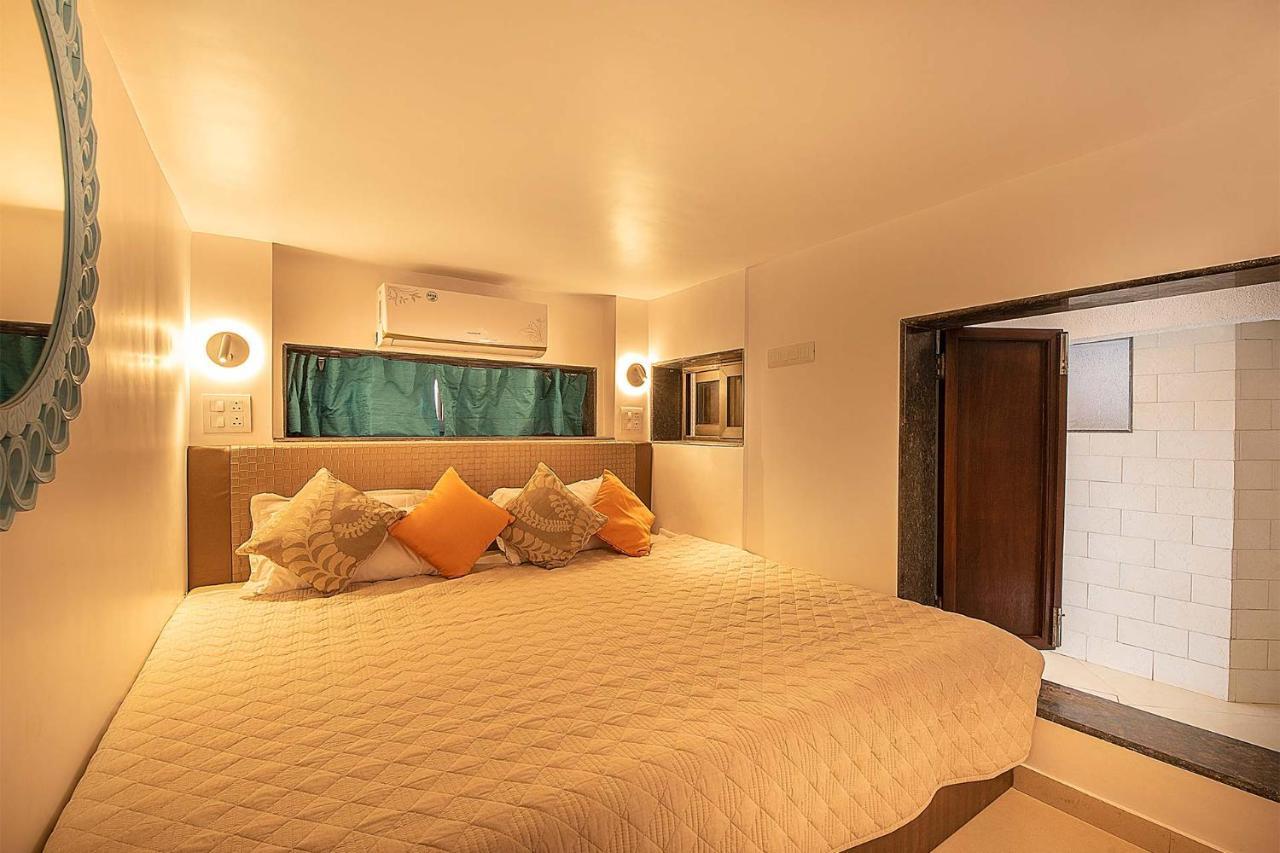 Villa Casamo Silver Oak By Stayvista - Overlooking A & Valley, Lush Lawns, & A Private Pool