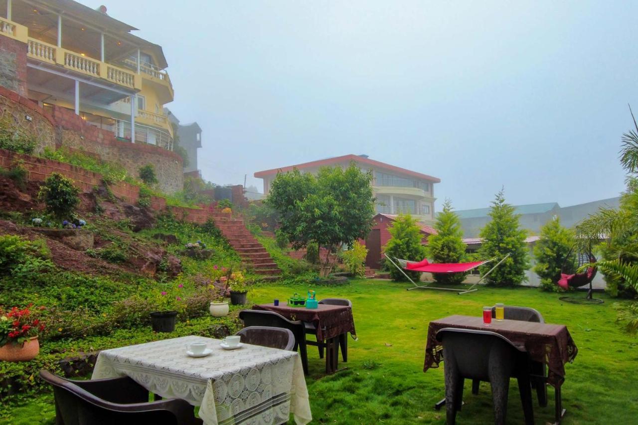 Stayvista's Serenity Hills: Luxe Retreat With Valley Views And Pool Villa Mahabaleshwar