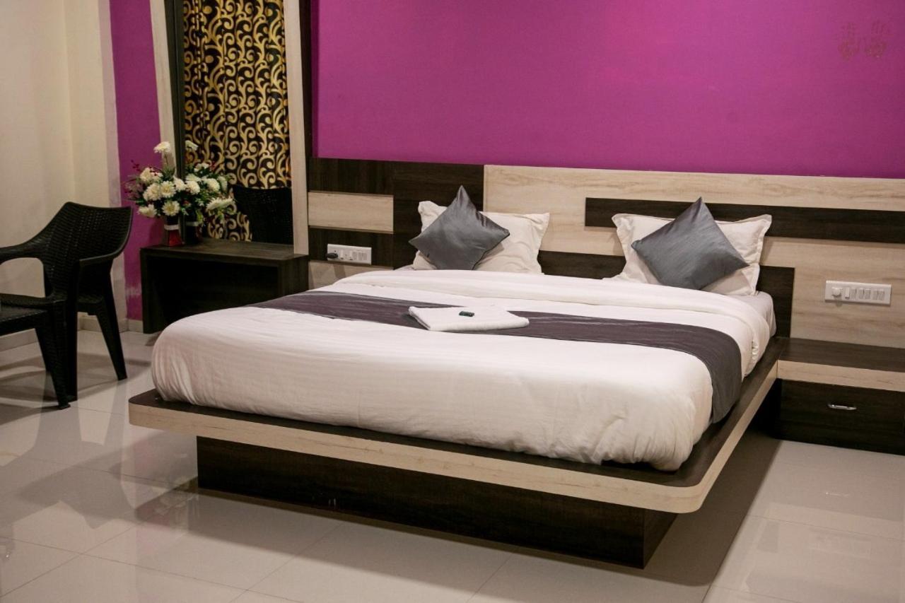 Hotel Shriyan 4*