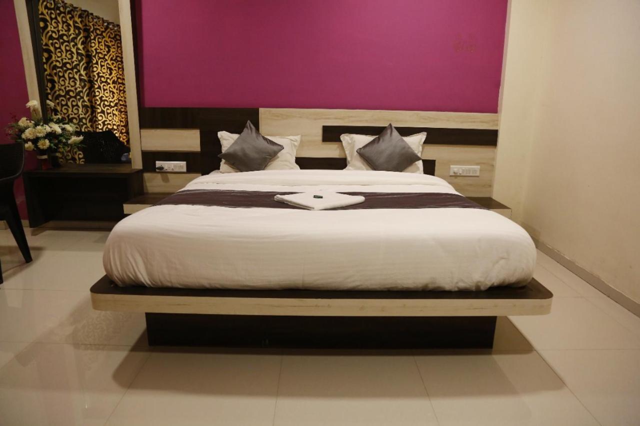 Hotel Shriyan 4*
