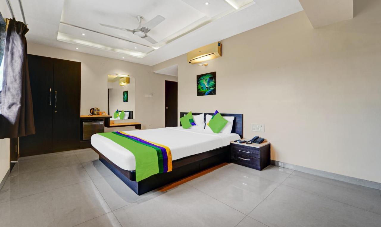 Treebo Trend Strawberry Venna Hotel