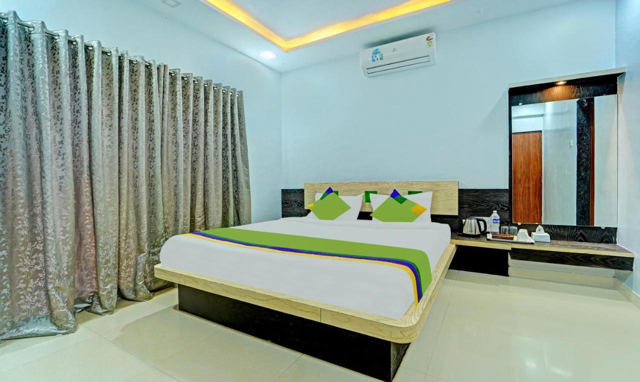 Treebo Kuber Palace With Swimming Pool Mahabaleshwar